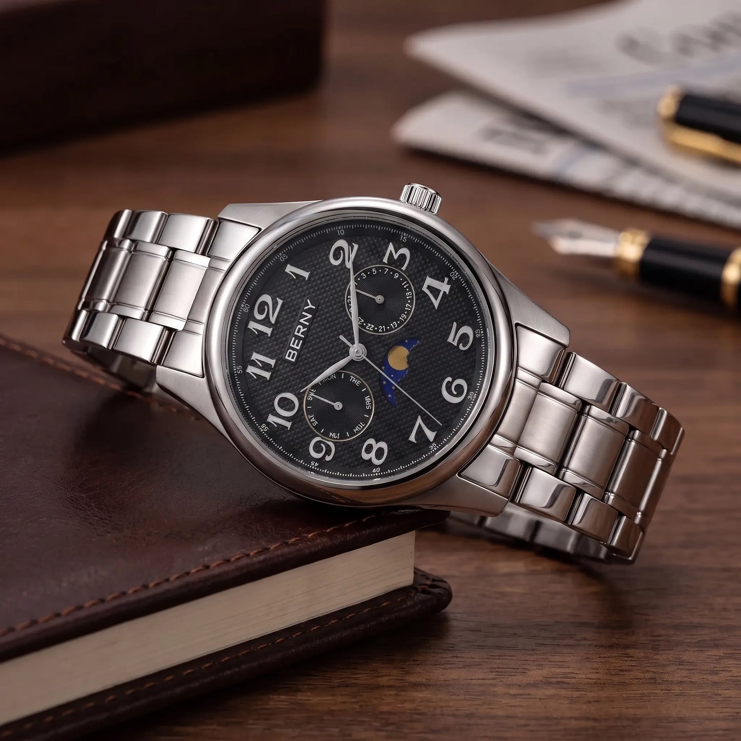 Vintage Moonphase Watch Black